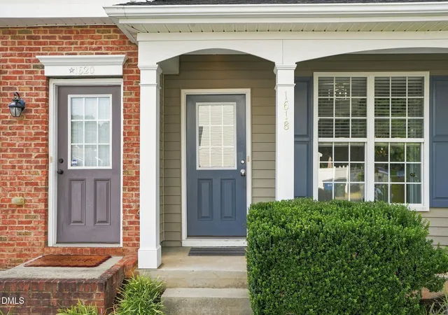 Photo 3 of Townhouse for sale at 1618 Brook Fern Wy, Raleigh, NC 27609 | MLS# 10187886 | Listing updated on 2026-08-23