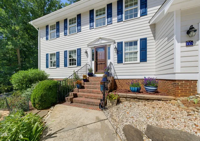 Photo 2 of Single family home for sale at 115 Prince William Ln, Cary, NC 27511 | MLS# 10187989 | Listing updated on 2026-09-14