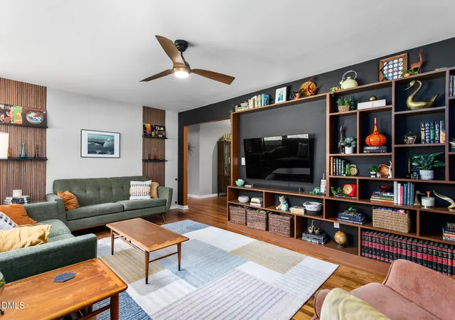 Photo 3 of Sale Pending at 119 Azalea Cir, Burlington, NC 27215 | MLS# 10187966 | Listing updated on 2026-08-28