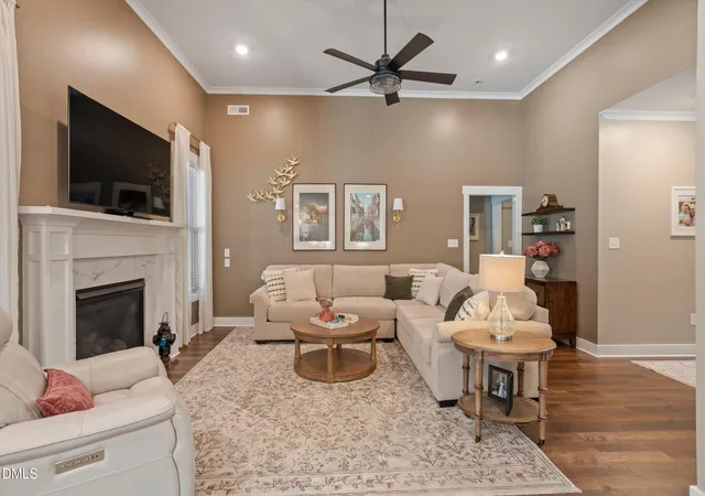 Photo 5 of Single family home for sale at 516 W Franklin St, Zebulon, NC 27597 | MLS# 10187957 | Listing updated on 2026-08-21