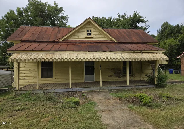 Photo 1 of Sale Pending at 703 Holt St W, Mebane, NC 27302 | MLS# 10189680 | Listing updated on 2026-08-31