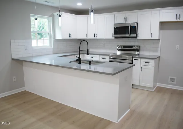 2nd image of 421 E Webb St, Mebane, NC 27302 | MLS# 10188050