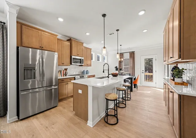 4th image of 716 Orchard Vista Cir, Raleigh, NC 27606 | MLS# 10188034