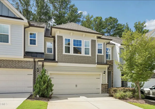 Photo 3 of Townhouse for sale at 605 Newlyn Dr, Raleigh, NC 27606 | MLS# 10188084 | Listing updated on 2026-09-13