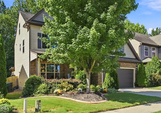 Photo 2 of Single family home for sale at 3604 Diamond Springs Dr, Raleigh, NC 27610 | MLS# 10188295 | Listing updated on 2026-10-05