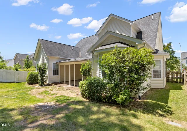 52nd image of 405 Braxcarr St, Holly Springs, NC 27540 | MLS# 10188092