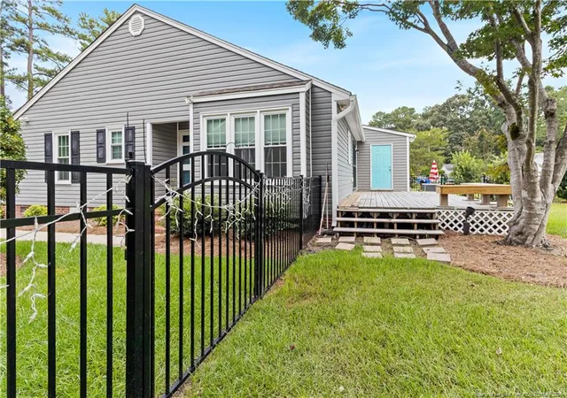 Photo 4 of Sale Pending at 4844 Pinedale Blvd, Lumberton, NC 28358 | MLS# 768025 | Listing updated on 2026-08-28