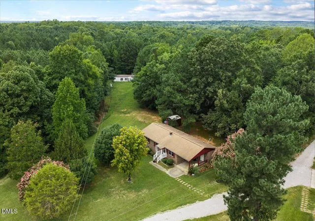 Photo 2 of Single family home for sale at 131 Engle Rd, Manson, NC 27553 | MLS# 10188278 | Listing updated on 2026-10-15