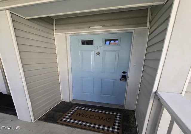 3rd image of 117 Kingsbury Dr, Chapel Hill, NC 27514 | MLS# 10188162
