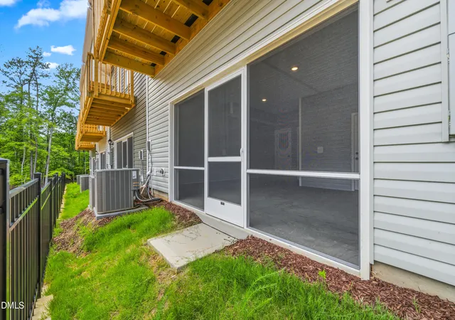 41st image of 710 Orchard Vista Cir, Raleigh, NC 27606 | MLS# 10188168