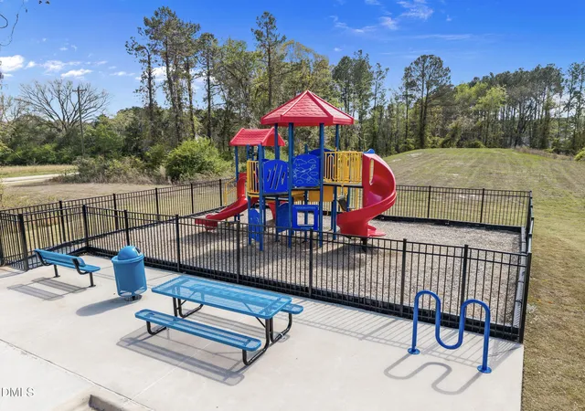33rd image of 4100 Liberty Cap Dr, Raleigh, NC 27616 | MLS# 10188256