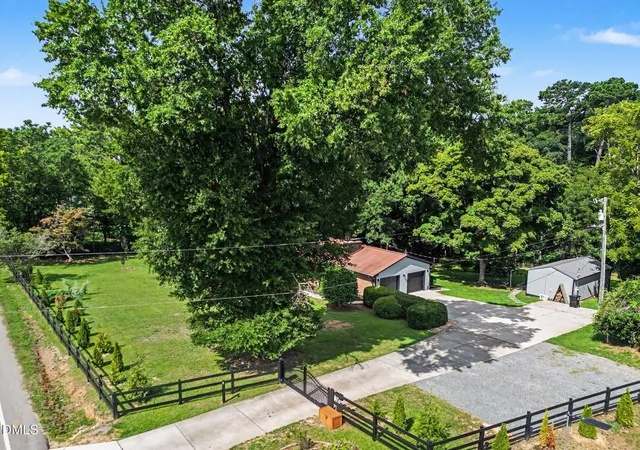 Photo 1 of Single family home for sale at 5932 Johnson Pond Rd, Fuquay Varina, NC 27526 | MLS# 10188442 | Listing updated on 2026-08-26
