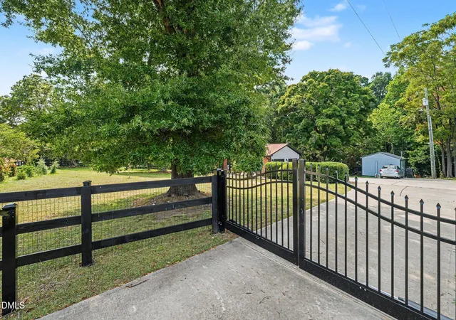 Photo 3 of Single family home for sale at 5932 Johnson Pond Rd, Fuquay Varina, NC 27526 | MLS# 10188442 | Listing updated on 2026-08-26