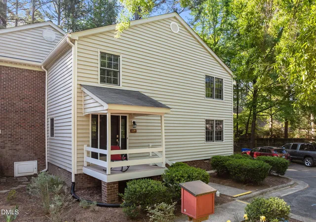 1st image of 109 Sully Ct, Chapel Hill, NC 27514 | MLS# 10188197
