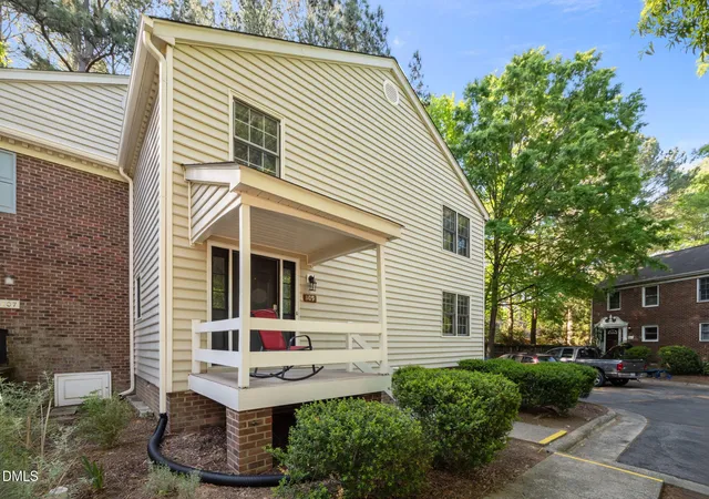 Photo 4 of Townhouse for sale at 109 Sully Ct, Chapel Hill, NC 27514 | MLS# 10188197 | Listing updated on 2026-08-23