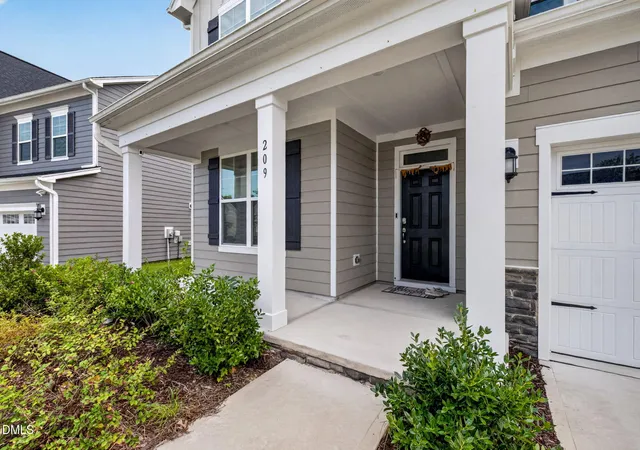 image of 209 Alderbranch Cir, Garner, NC 27529 | MLS# 10188216
