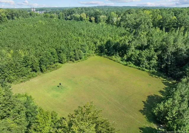 Photo 3 of Sale Pending at 580 Three Points Rd, Fayetteville, NC 28311 | MLS# 768179 | Listing updated on 2026-09-01