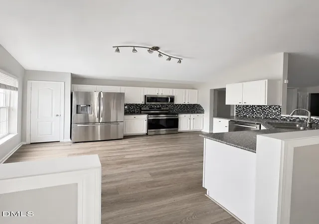 2nd image of 100 Saddle River Rd, Apex, NC 27502 | MLS# 10188232