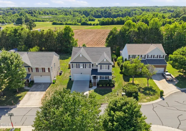 Photo 3 of Single family home for sale at 195 Creeks Edge Ct, Clemmons, NC 27012 | MLS# 10188332 | Listing updated on 2026-09-16