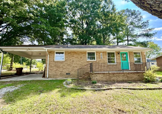 Photo 1 of Single family home for sale at 1426 Jackson St, Roxboro, NC 27573 | MLS# 10188294 | Listing updated on 2026-10-06