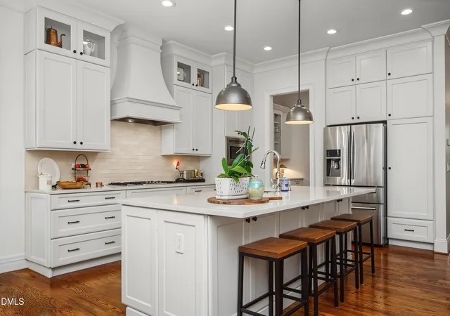 Photo 4 of Single family home for sale at 121 Ruskin Dr, Chapel Hill, NC 27516 | MLS# 10188337 | Listing updated on 2026-09-06