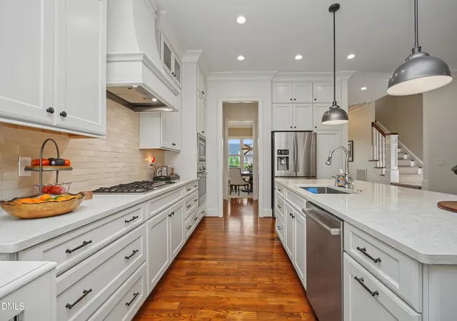 Photo 5 of Single family home for sale at 121 Ruskin Dr, Chapel Hill, NC 27516 | MLS# 10188337 | Listing updated on 2026-09-06