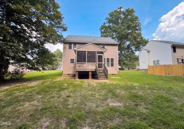 Photo 4 of Single family home for sale at 128 Saint Johns St, Knightdale, NC 27545 | MLS# 10188323 | Listing updated on 2026-10-29