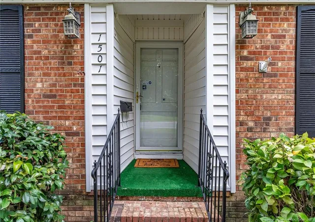 Photo 3 of Single family home for sale at 1501 Skycrest Dr, Fayetteville, NC 28304 | MLS# 768005 | Listing updated on 2026-08-28
