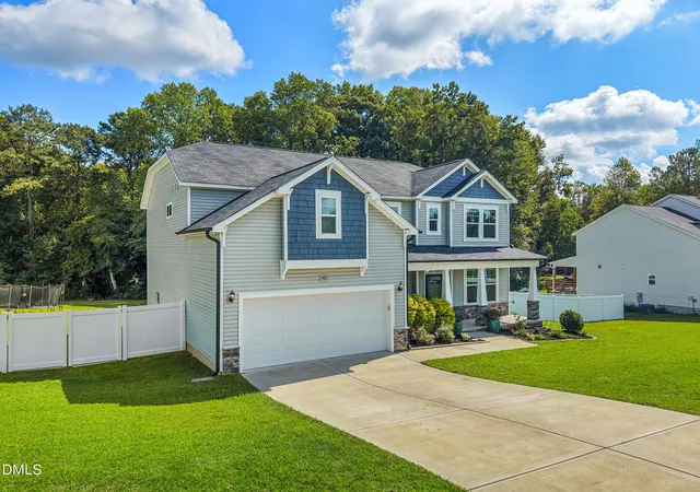 Photo 3 of Single family home for sale at 9021 River Hawk Lndg, Willow Springs, NC 27592 | MLS# 10188348 | Listing updated on 2026-09-07