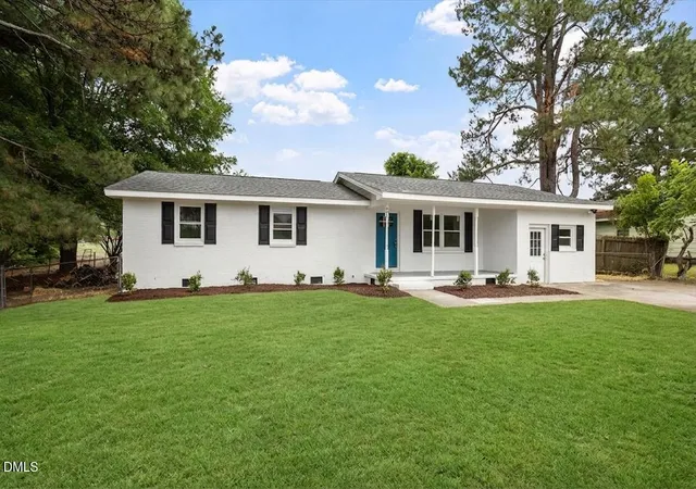 Photo 1 of Single family home for sale at 601 West St, Selma, NC 27576 | MLS# 10189475 | Listing updated on 2026-08-28