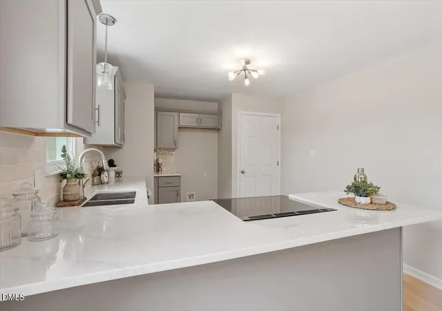 Photo 3 of Single family home for sale at 601 West St, Selma, NC 27576 | MLS# 10189475 | Listing updated on 2026-08-28