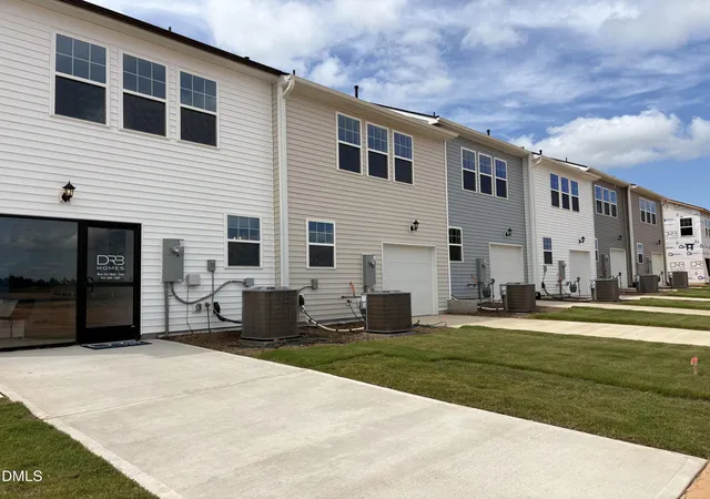 Photo 14 of Townhouse for sale at 216 Straight Ln, Franklinton, NC 27525 | MLS# 10189581 | Listing updated on 2026-08-30