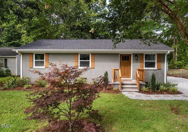Photo 1 of Single family home for sale at 202 North St, Mebane, NC 27302 | MLS# 10188379 | Listing updated on 2026-09-16