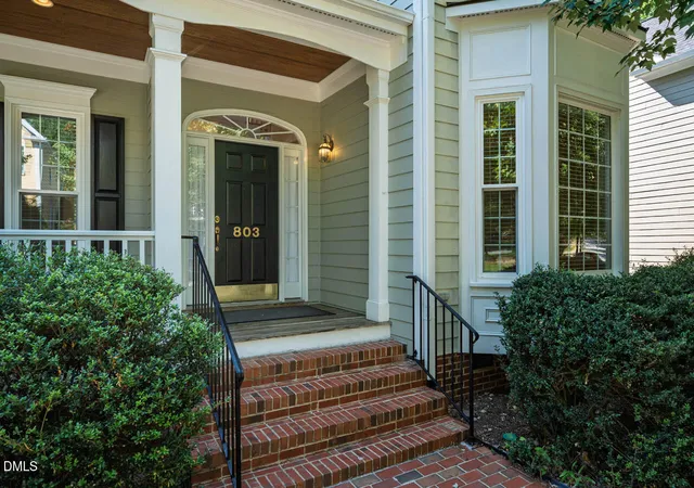 Photo 3 of Single family home for sale at 803 Highgrove Dr, Chapel Hill, NC 27516 | MLS# 10188817 | Listing updated on 2026-08-31