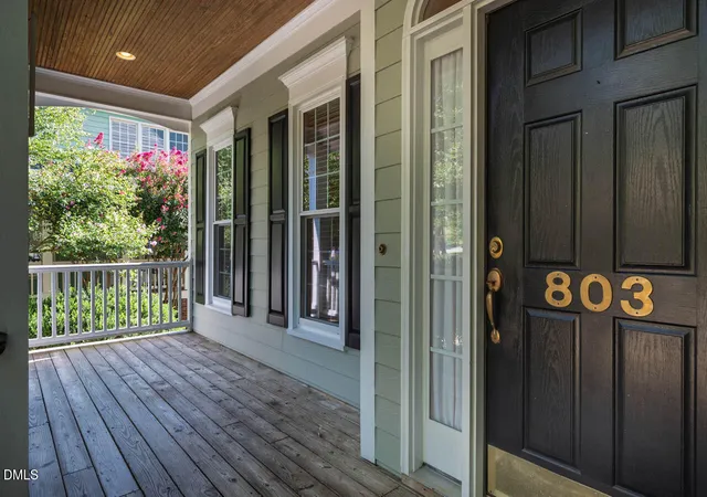 Photo 4 of Single family home for sale at 803 Highgrove Dr, Chapel Hill, NC 27516 | MLS# 10188817 | Listing updated on 2026-08-31
