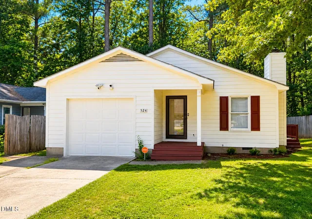Photo 1 of Single family home for sale at 524 Crooked Creek Ct, Fayetteville, NC 28301 | MLS# 10188434 | Listing updated on 2026-09-07