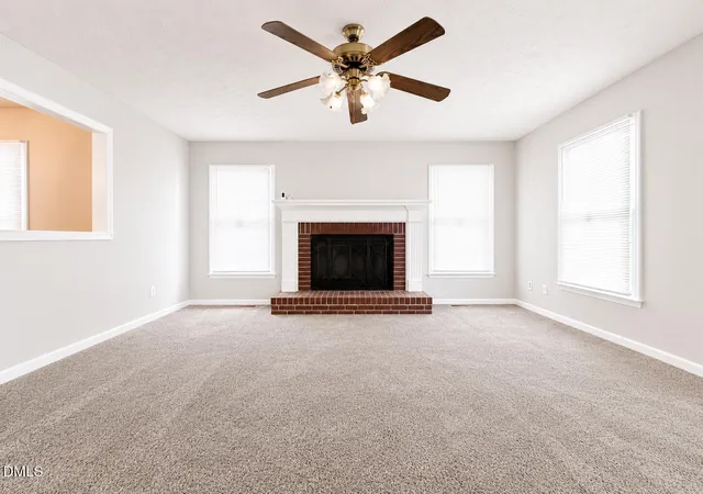 Photo 3 of Single family home for sale at 524 Crooked Creek Ct, Fayetteville, NC 28301 | MLS# 10188434 | Listing updated on 2026-09-07
