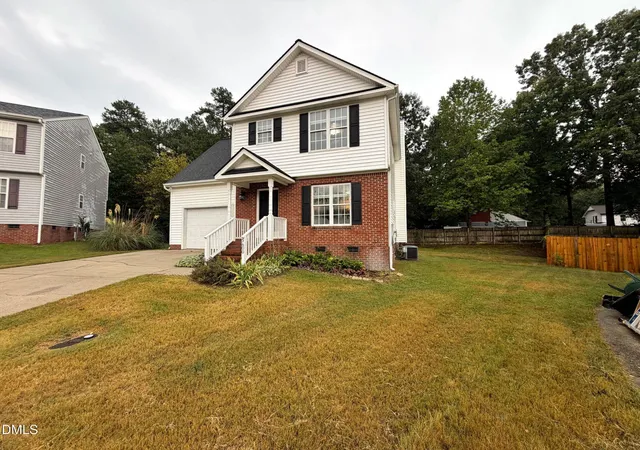 Photo 1 of Single family home for sale at 5400 Tanglewood Pine Ln, Raleigh, NC 27610 | MLS# 10188426 | Listing updated on 2026-09-03