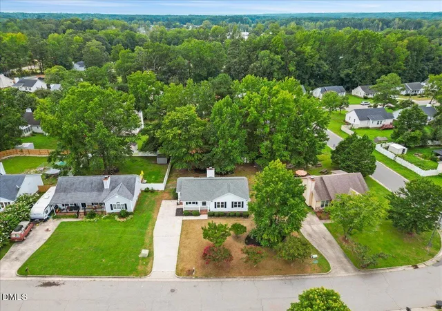 Photo 4 of Single family home for sale at 1137 Spruce Dr, Zebulon, NC 27597 | MLS# 10188616 | Listing updated on 2026-09-04