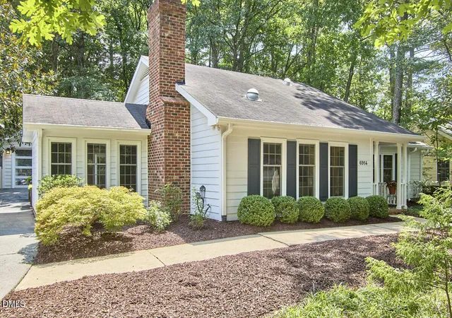 Photo 3 of Sale Pending at 6914 Falconbridge Rd, Chapel Hill, NC 27517 | MLS# 10188729 | Listing updated on 2026-08-31
