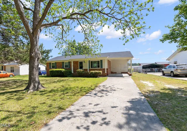 Photo 3 of Sale Pending at 2103 Michael Ln, Smithfield, NC 27577 | MLS# 10188778 | Listing updated on 2026-09-16