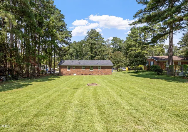Photo 3 of Single family home for sale at 40 Lester St, Angier, NC 27501 | MLS# 10189186 | Listing updated on 2026-08-28