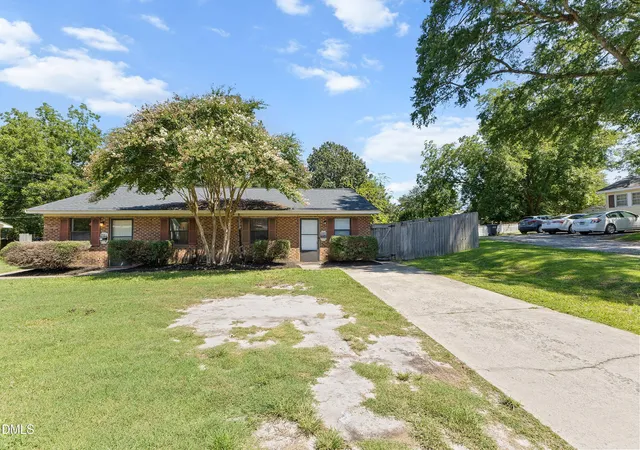 Photo 3 of Multi family home for sale at 800 W Anderson St #802, Selma, NC 27576 | MLS# 10189544 | Listing updated on 2026-09-16