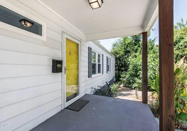 Photo 3 of Single family home for sale at 208 Myers Ave, Raleigh, NC 27604 | MLS# 10188875 | Listing updated on 2026-08-28