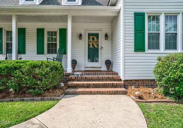 Photo 3 of Single family home for sale at 128 S Applewood Ct, Rocky Mount, NC 27803 | MLS# 10188479 | Listing updated on 2026-09-02
