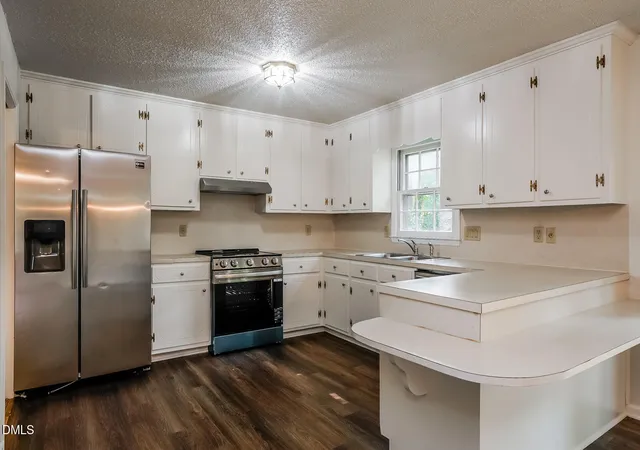 Photo 3 of Single family home for sale at 1531 Hamlett Dr, Henderson, NC 27536 | MLS# 10188477 | Listing updated on 2026-09-17