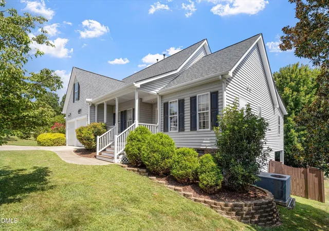 Photo 3 of Single family home for sale at 1704 Ashley Downs Dr, Apex, NC 27502 | MLS# 10189202 | Listing updated on 2026-09-13