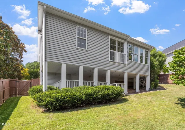 Photo 3 of Single family home for sale at 1704 Ashley Downs Dr, Apex, NC 27502 | MLS# 10189202 | Listing updated on 2026-09-13