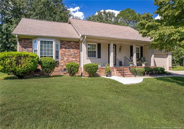 Photo 3 of Single family home for sale at 2704 Frankfort Cir, Fayetteville, NC 28303 | MLS# 768233 | Listing updated on 2026-08-26