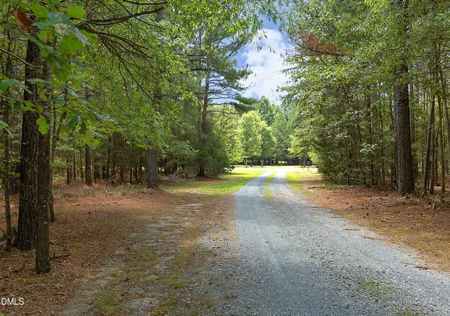 Photo 5 of Single family home for sale at 535 Poplar Forest Ln, Pittsboro, NC 27312 | MLS# 10189120 | Listing updated on 2026-08-30